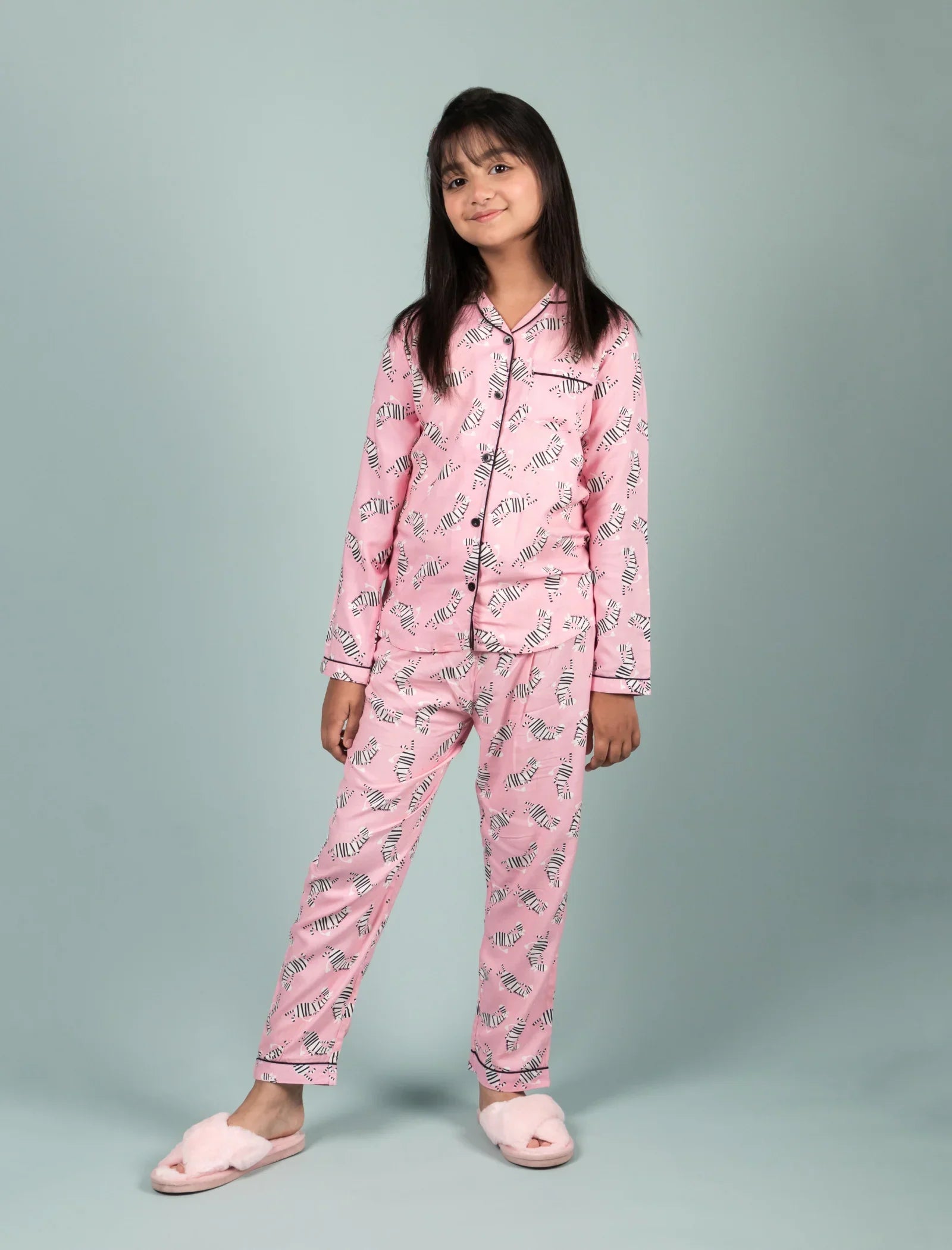 Dancing Zebra Printed Best Sleepwear for Girls Kids Pyjama Set (Full Sleeves, Pink)